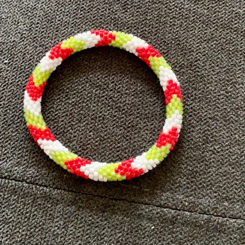 Sashka Beautiful Glass Beaded Roll On Bracelet